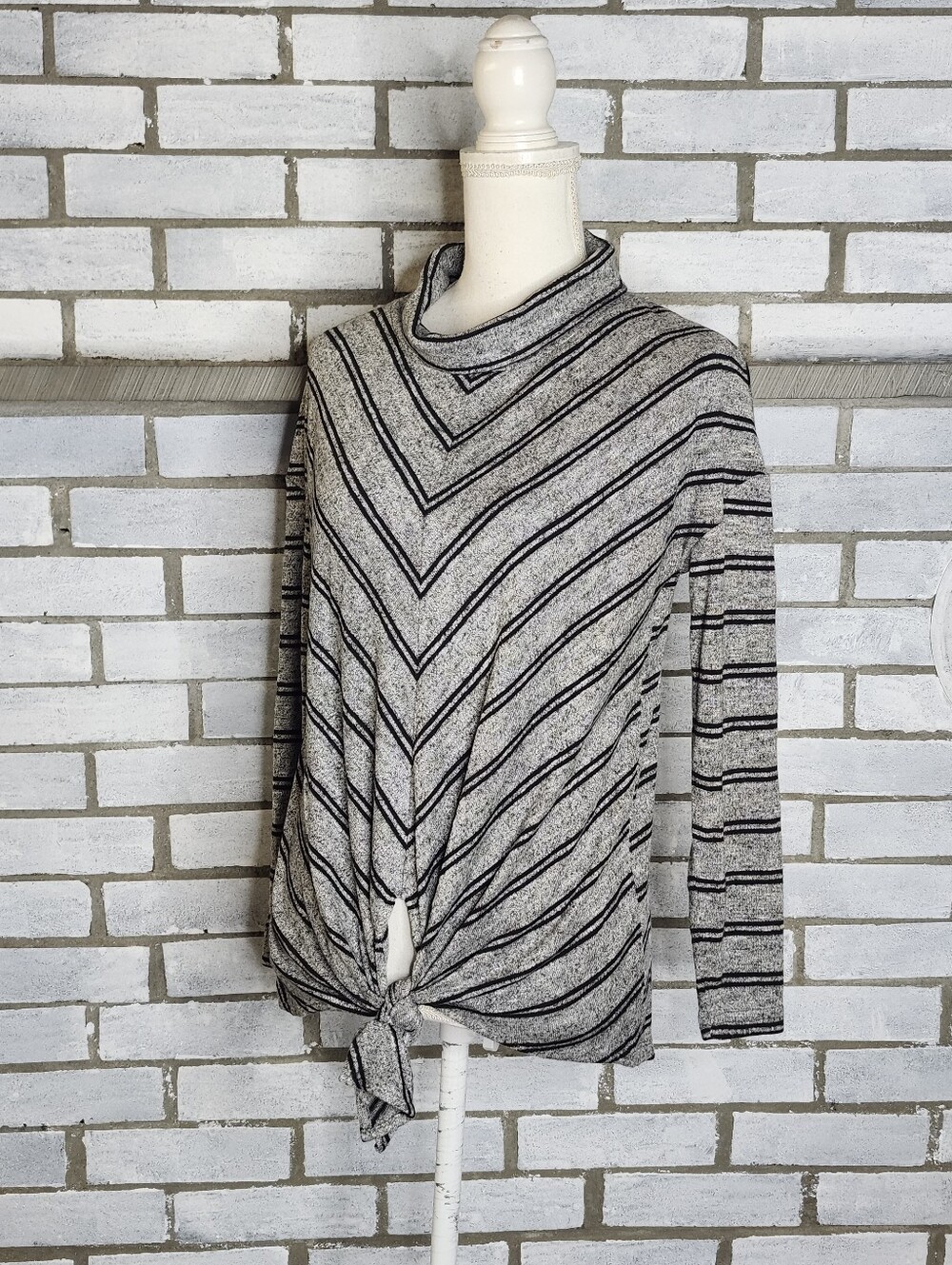 Lou & Grey For Loft Women's Long Sleeve Striped Funnel Neck Size XS Gray Black